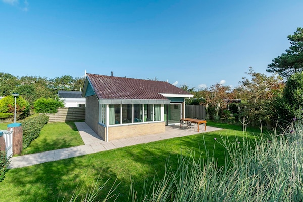 Foto van Garnekuul 90 Bungalow met tuin, Callantsoog - Vakantiehuis in Callantsoog - ExteriorSummer