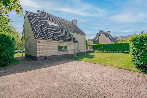 Foto van Sfeervolle villa nabij zee en bos - Vakantiehuis in De Koog - ExteriorSummer