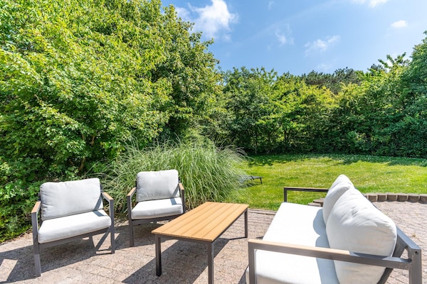 Foto van Sfeervolle villa nabij zee en bos - Vakantiehuis in De Koog - TerraceBalcony