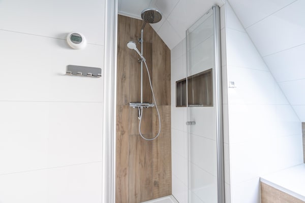 Foto van Sfeervolle villa nabij zee en bos - Vakantiehuis in De Koog - BathRoom