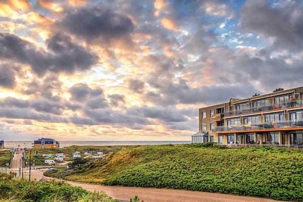 Foto van 2 persoons eiland-zeezicht studio-appartement - Vakantiehuis in De Koog - ExteriorSummer