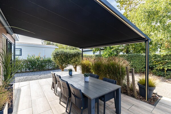 Foto van Modern chalet vlakbij het strand in Renesse - Vakantiehuis in Renesse - TerraceBalcony