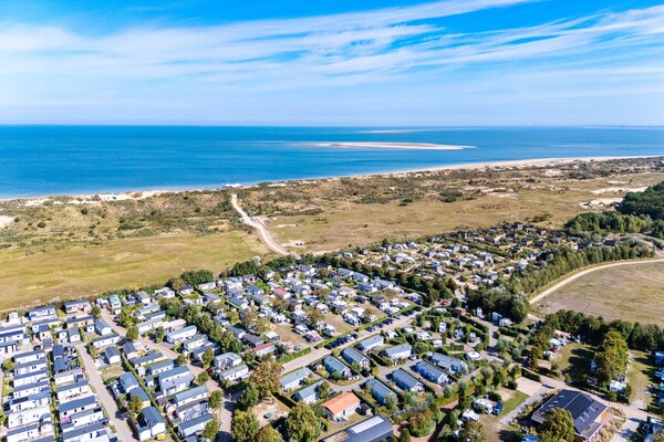 Foto van Modern chalet vlakbij het strand in Renesse - Vakantiehuis in Renesse - AreaSummer5KM
