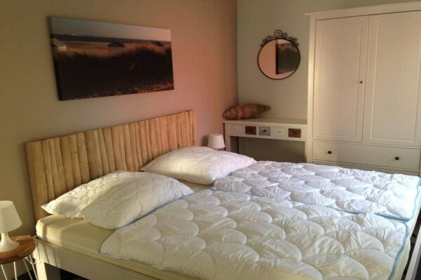 Foto van Bungalow in Breskens met eigen aanlegsteiger - Vakantiehuis in Breskens - BedRoom
