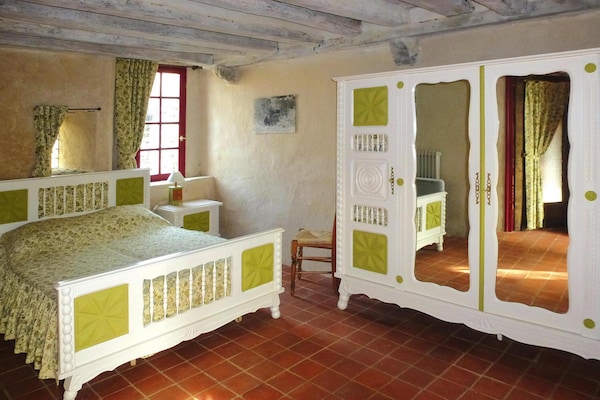 Foto van Landhuis bij Mont St. Michel en Contentin - Vakantiehuis in Saint-Lô-d'Ourville - BedRoom