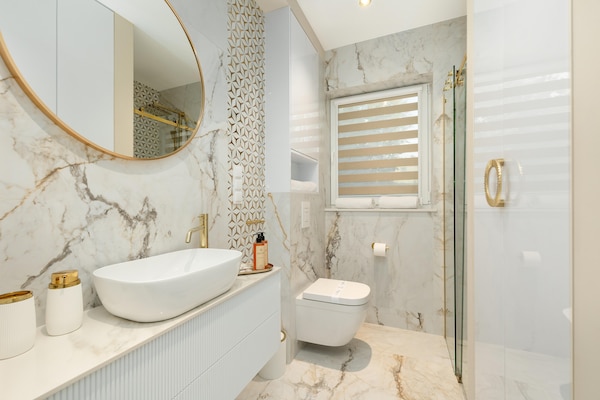 Foto van Comfortabel 2-kamerappartement, binnenzwembad - Vakantiehuis in Pobierowo - BathRoom