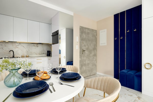 Foto van Comfortabel 2-kamerappartement, binnenzwembad - Vakantiehuis in Pobierowo - DiningRoom