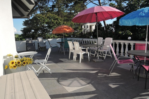 Foto van Vakantiehuis in Dziwnówek bij Strand & Meer - Vakantiehuis in Dziwnówek - TerraceBalcony