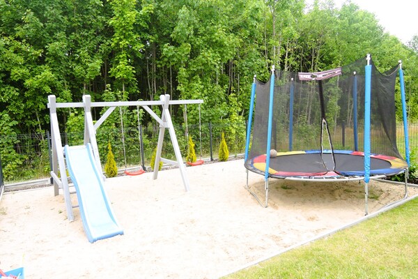 Foto van Comfortabel vakantiehuis voor 10 personen - Vakantiehuis in Kołczewo - GardenSummer