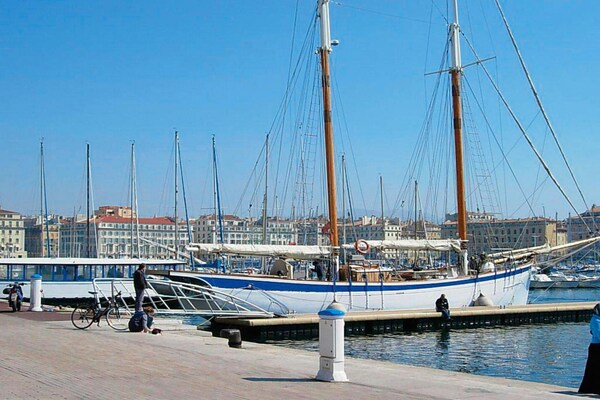 Foto van Verblijf in een villa in Salon-de-Provence - Vakantiehuis in Salon-de-Provence - AreaSummer5KM