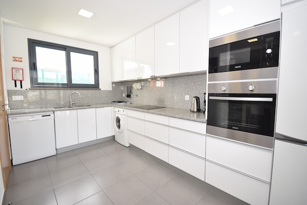 Foto van Familievilla met terras en zwembad - Vakantiehuis in Foz do Arelho - Kitchen