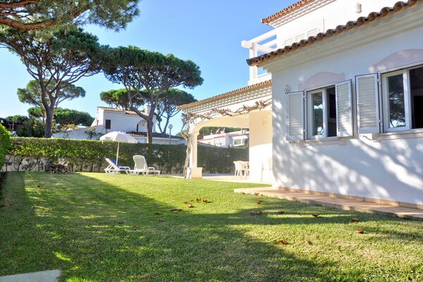 Foto van Villa bij Marina met privézwembad - Vakantiehuis in Vilamoura - GardenSummer
