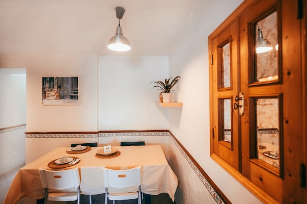 Foto van 1-bed in de buurt van Alfama en Santa Apolónia - Vakantiehuis in Lisboa ciudad - DiningRoom