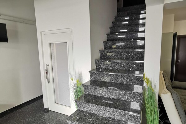 Foto van Bled Prestigious and Stylish Apartments - Classic One Bedroom Apartment with Balcony - stairs